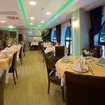 Zagreb 4*