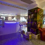 Zagreb 4*