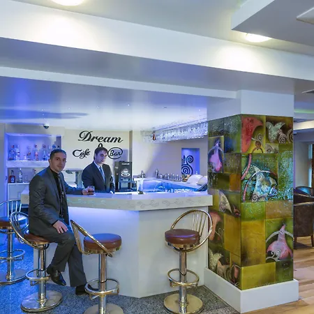 Hotel Zagreb 4*