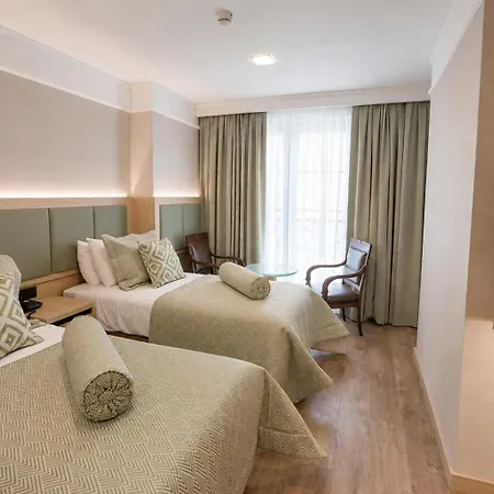 Zagreb Hotel 4*
