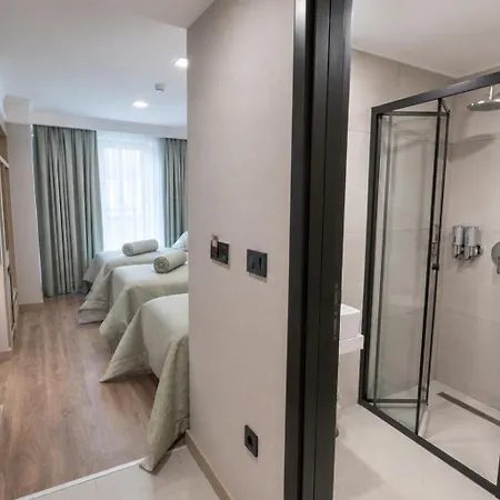 Hotel Zagreb 4*
