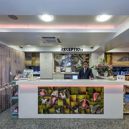 Zagreb Hotell 4*
