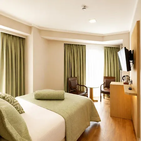 Hotell Zagreb 4*